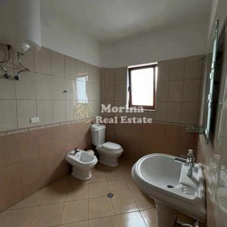 Tirane, jepet me qera shtepi 2+1 Kati 3, 114 m² 250 € (Kamez)