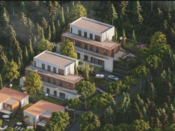 Tirane, shitet toke , 3.700 m² 360.500 € (Mullet)