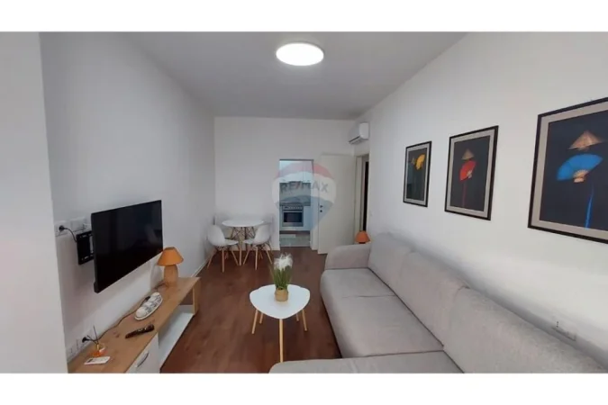Tirane, jepet me qera apartament 2+1 Kati 4, 110 m² 1.200 € (Komuna e Parisit)