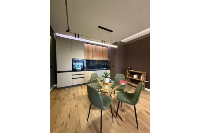 Tirane, jepet me qera apartament 2+1 Kati 6, 115 m² 1.300 € (Olimpiku)