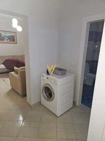 Tirane, jepet me qera apartament 2+1+Ballkon Kati 7, 100 m² 600 € (KODRA E DIELLIT)