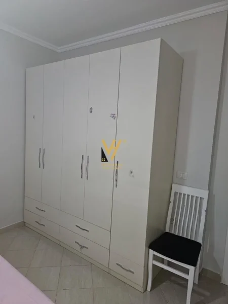 Tirane, jepet me qera apartament 2+1+Ballkon Kati 7, 100 m² 600 € (KODRA E DIELLIT)
