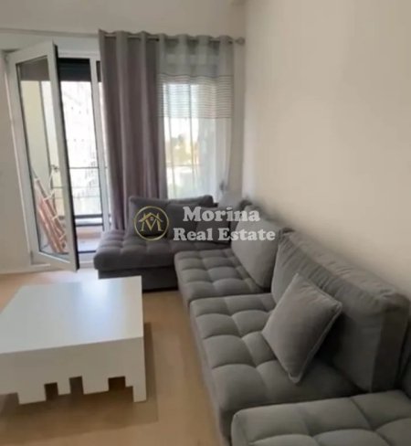 Tirane, jepet me qera apartament 1+1 Kati 6, 60 m² 550 € (21 Dhjetori)