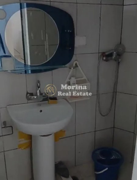 Tirane, jepet me qera shtepi 2+1 Kati 1, 70 m² 300 € (Rruga Siri Kodra)