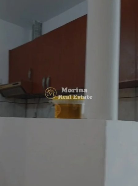 Tirane, jepet me qera shtepi 2+1 Kati 1, 70 m² 300 € (Rruga Siri Kodra)