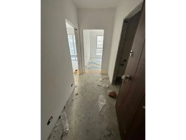 Tirane, shitet apartament 1+1+Ballkon Kati 6, 69 m² 75.500 € (QTU, Univers City)