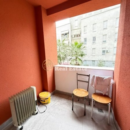 Tirane, jepet me qera apartament 1+1 Kati 2, 60 m² 550 € (Kompleksi Kontakt — Ish Parku)