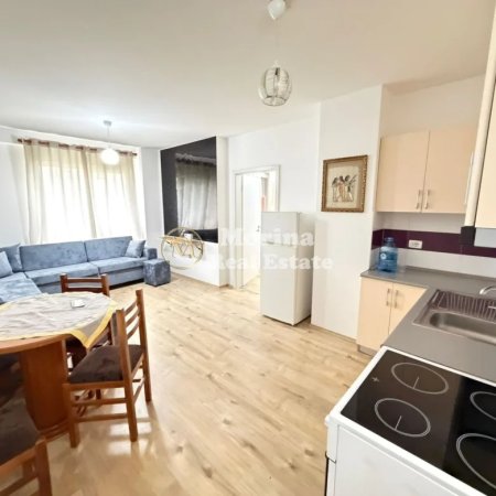 Tirane, jepet me qera apartament 1+1 Kati 2, 60 m² 550 € (Kompleksi Kontakt — Ish Parku)