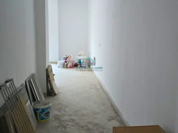 Vlore, shitet apartament 1+1+Ballkon Kati 8, 74 m² 100.000 € (VLORE)