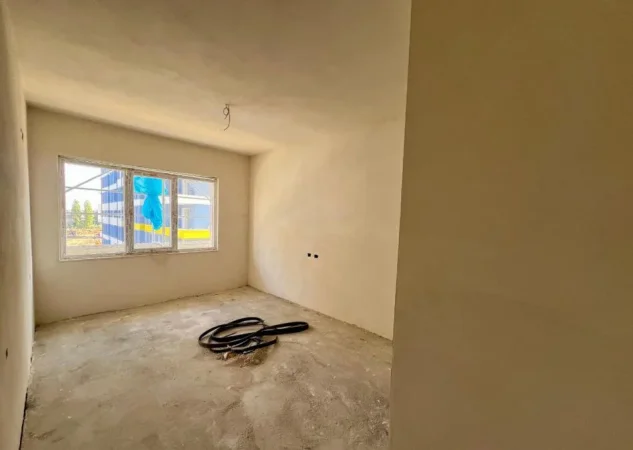 Tirane, shitet apartament 2+1+Ballkon Kati 3, 105 m² 110.000 € (UNIVERS CITY)