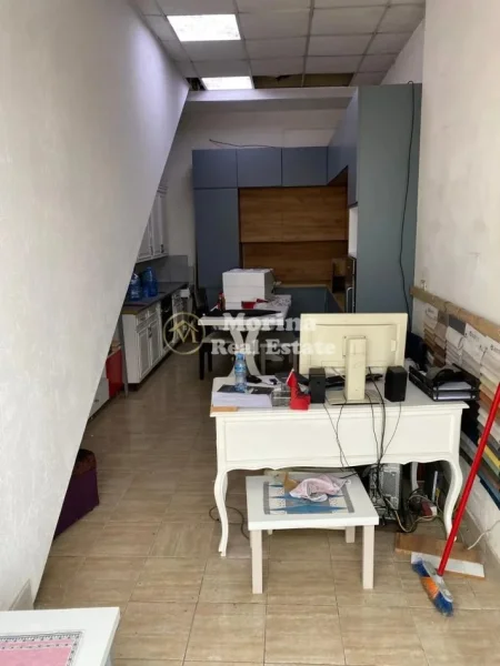 Tirane, shitet Vile 2 Katshe , 248 m² 400.000 € (Ish Sheshi Shqiponja)