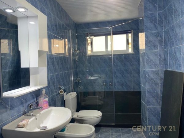 Tirane, jepet me qera apartament 1+1 Kati 3, 75 m² 500 € 