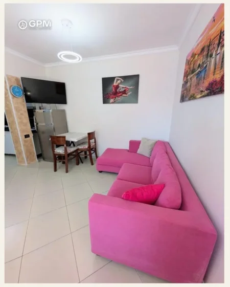 Tirane, jepet me qera apartament 1+1 Kati 4, 40 m² 500 €