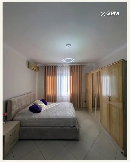 Tirane, jepet me qera apartament 1+1 Kati 4, 40 m² 500 €