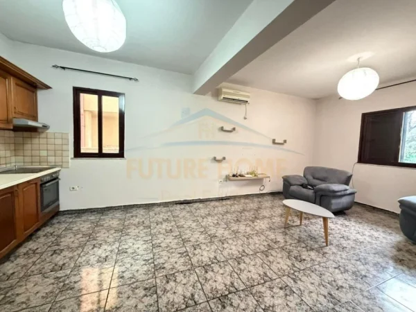 Qera, Apartament 2+1+Post Parkimi