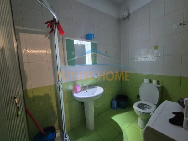 Tirane, shitet apartament 2+1+Ballkon Kati 5, 84 m² 250.000 € 