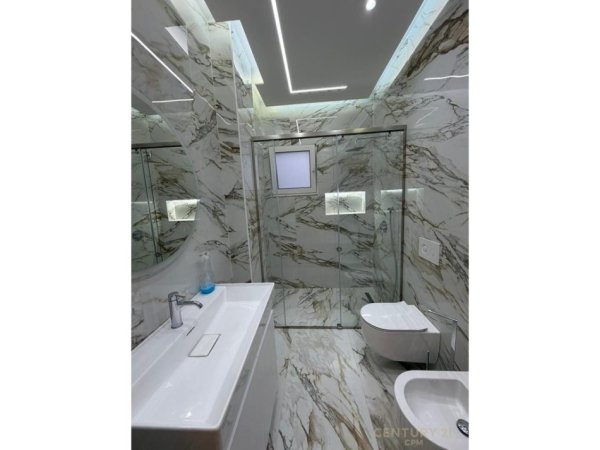 Tirane, jepet me qera apartament 2+1 Kati 3, 65 m² 550 € (Kodra e Priftit)