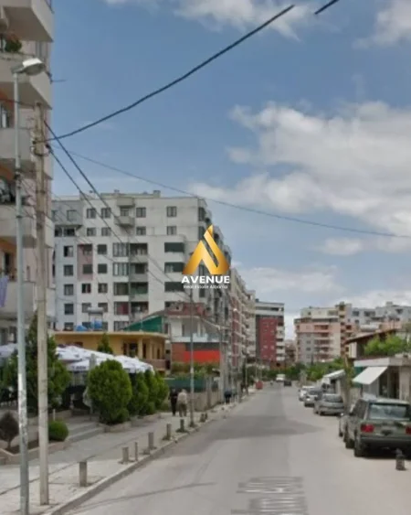 Tirane, shitet apartament 2+1+Ballkon Kati 2, 117 m² 195.000 € (Besim alla)