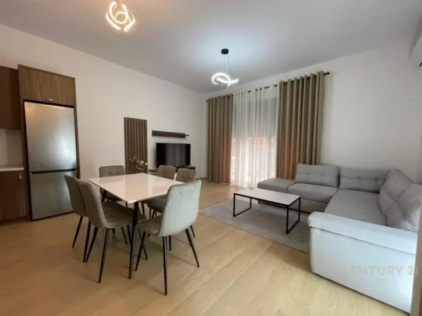 Tirane, jepet me qera apartament 1+1+Ballkon Kati 2, 72 m² 800 € (Delijorgji)