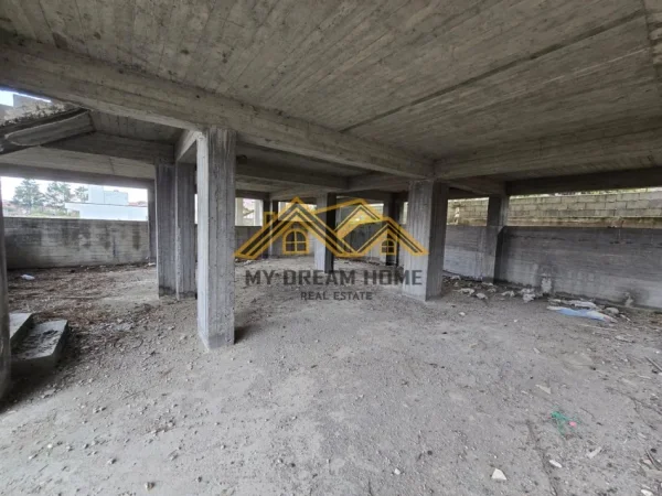 Durres, shitet shtepi , 735 m² 160.000 € (arapaj)