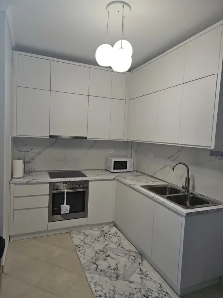 Tirane, jepet me qera apartament 2+1 Kati 2, 89 m² 600 € (KODRA E DIELLIT)