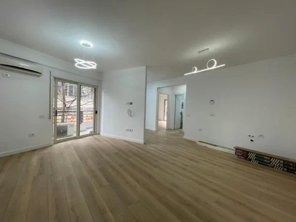 Tirane, shitet apartament 2+1 Kati 1, 94 m² 190.000 € (Don Bosko)