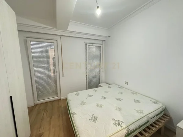 Tirane, shitet apartament 2+1 Kati 2, 89 m² 190.000 € (Brryli)