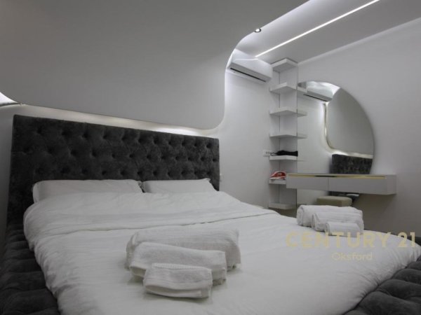 Tirane, jepet me qera apartament 1+1 Kati 1, 63 m² 650 € 