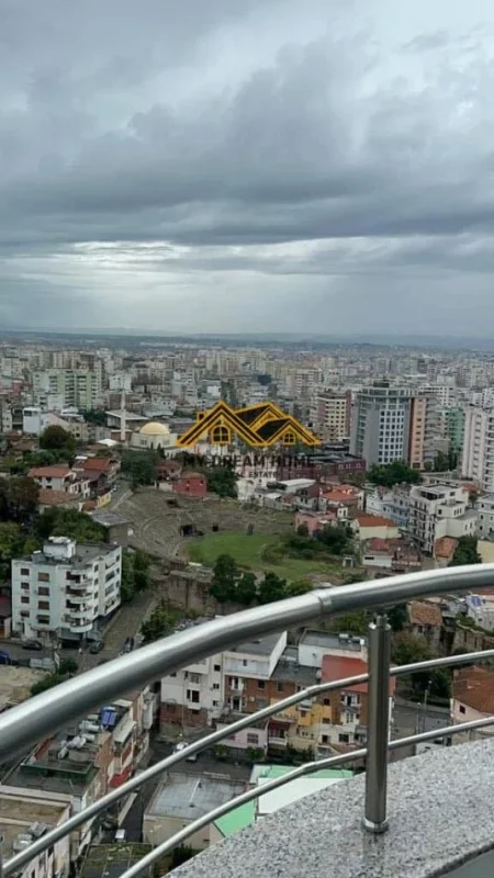 Durres, jepet me qera apartament 2+1 Kati 19, 132 m² 1.200 € (vollga)