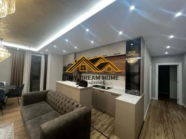 Durres, jepet me qera apartament 2+1 Kati 19, 132 m² 1.200 € (vollga)