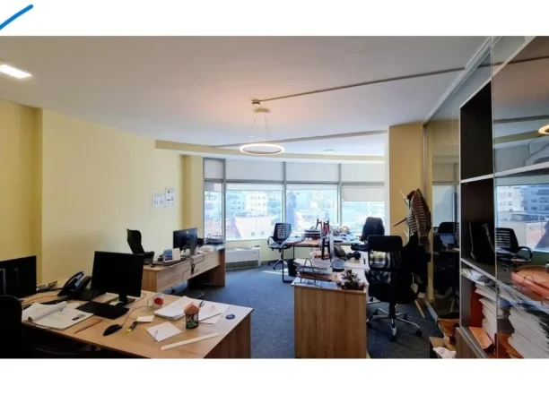 Tirane, shitet zyre Kati 5, 289 m² 700.000 € (Rruga e Dibres)