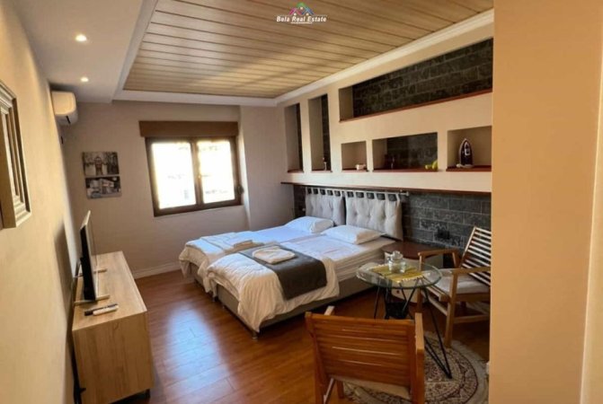 Tirane, jepet me qera apartament 1+1 Kati 7, 112 m² 1.500 € (Qender)