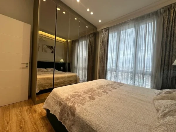 Tirane, jepet me qera apartament 2+1 Kati 11, 113 m² 1.600 € (rruga elbasanit)