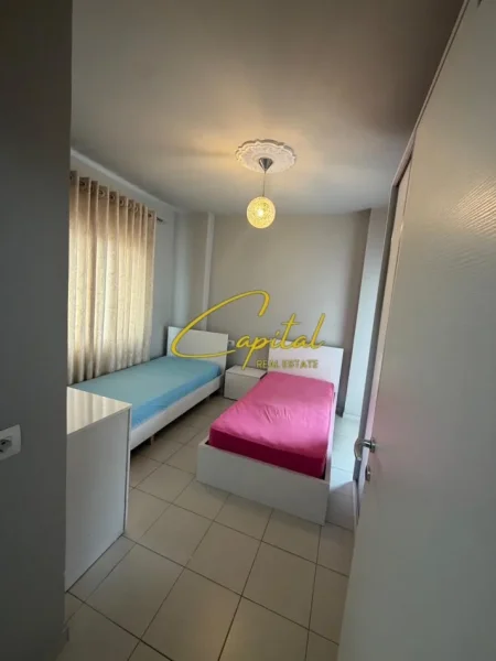 Tirane, jepet me qera apartament 2+1 Kati 4, 80 m² 600 € (ASTIR)