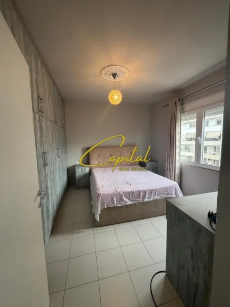 Tirane, jepet me qera apartament 2+1 Kati 4, 80 m² 600 € (ASTIR)