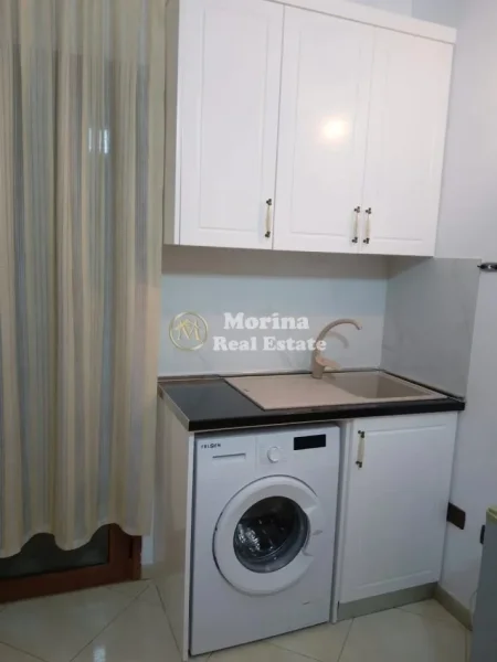 Tirane, jepet me qera garsonier Kati 1, 35 m² 270 € (Shkoze)
