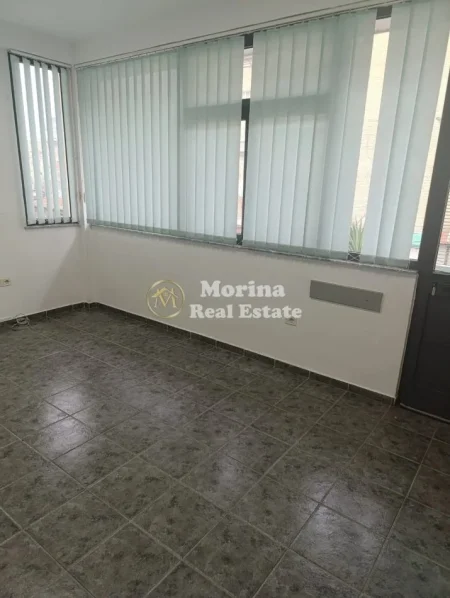 Tirane, jepet me qera ambjent biznesi Kati 1, 375 m² 2.700 € (Xhamlliku)