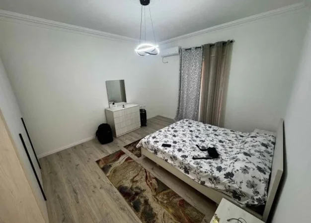 Tirane, jepet me qera Vile 2+1 Kati 3, 120 m² 650 € (Rruga Herman Gmeiner)