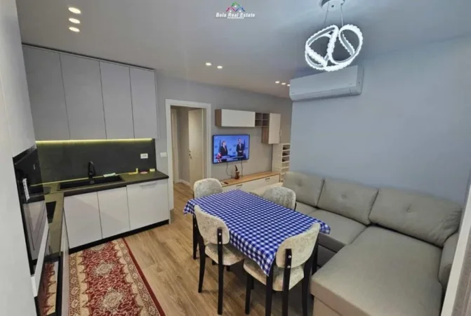 Tirane, jepet me qera apartament 2+1+Ballkon Kati 2, 80 m² 900 € (Tek Shkolla e Kuqe)
