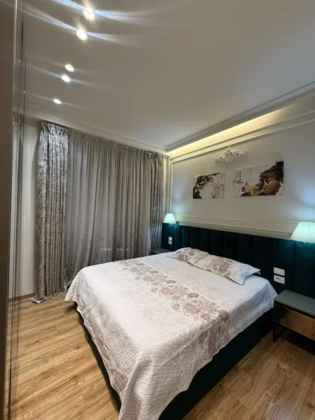 Tirane, jepet me qera apartament 2+1 Kati 2, 110 m² 1.600 € (Rruga e Elbasanit.)