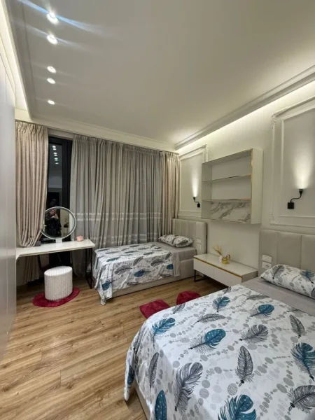 Tirane, jepet me qera apartament 2+1 Kati 2, 110 m² 1.600 € (Rruga e Elbasanit.)