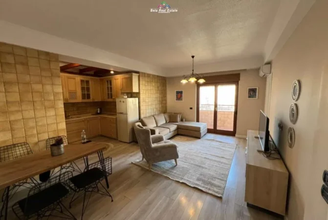 Tirane, jepet me qera apartament 1+1+Ballkon Kati 7, 112 m² 1.500 € (prane 9 katsheve,)