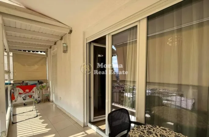 Tirane, shitet apartament 2+1 Kati 4, 98 m² 223.000 € (Qytet Studenti)