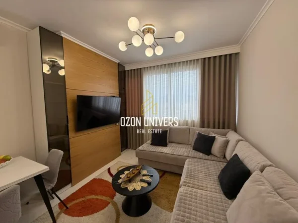 Tirane, jepet me qera apartament 2+1+Ballkon Kati 5, 90 m² 600 € (Golden Park 3)