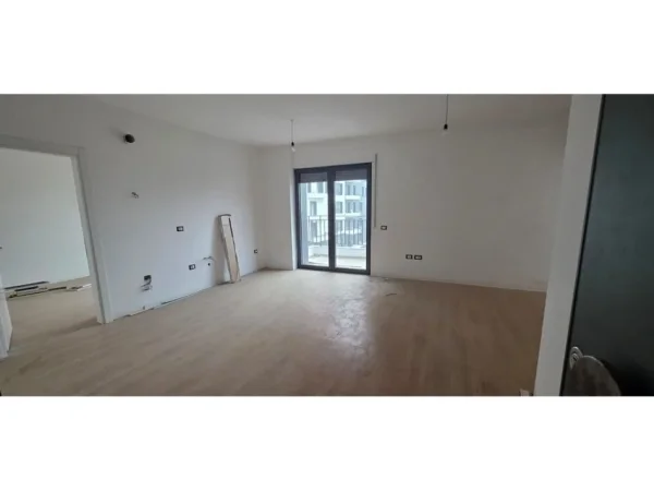 Tirane, shitet apartament 3+1 Kati 8, 123 m² 209.000 € (Bulevardi i ri)