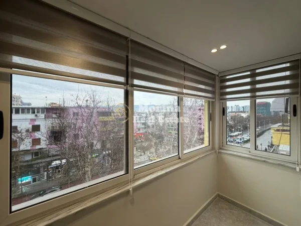 Tirane, shitet apartament 1+1 Kati 5, 45 m² 125.000 € (21 Dhjetori)