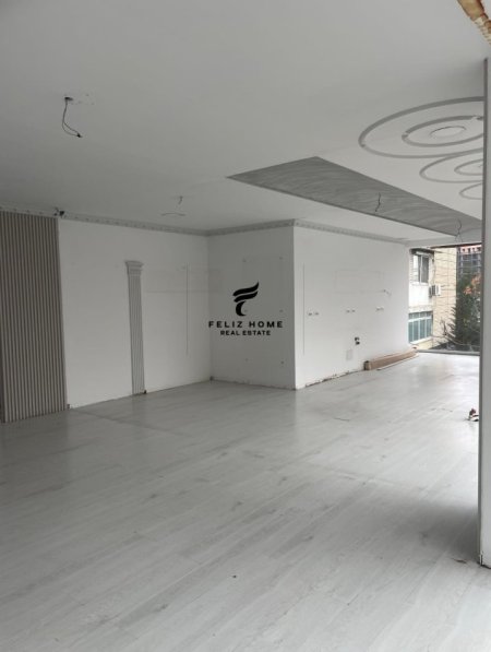 Tirane, shitet ambjent biznesi Kati 1, 72 m² 250.000 € (ZOGU I ZI)