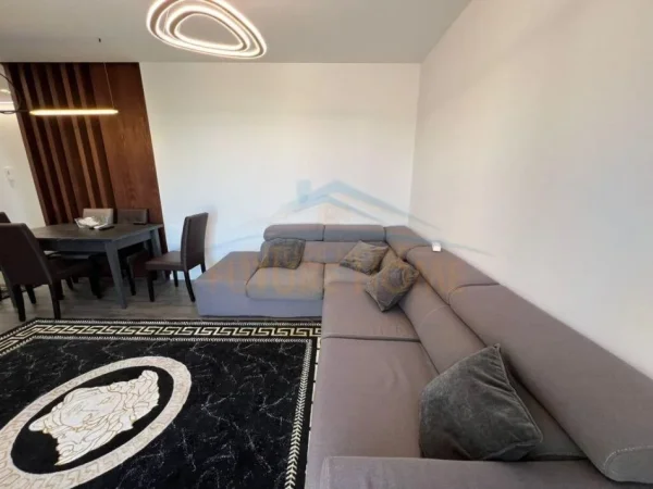 Tirane, jepet me qera apartament 2+1 Kati 2, 110 m² 500 € (Prane Ardenos ne autostraden Tirane Durres)