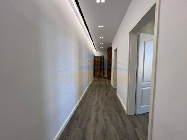 Tirane, jepet me qera apartament 2+1 Kati 2, 110 m² 500 € (Prane Ardenos ne autostraden Tirane Durres)