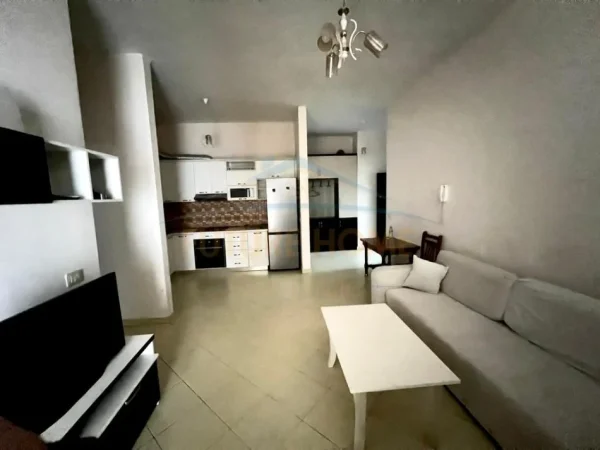 Tirane, jepet me qera apartament 2+1 Kati 1, 80 m² 450 € (Unaza e Re prane Dy Palmave)